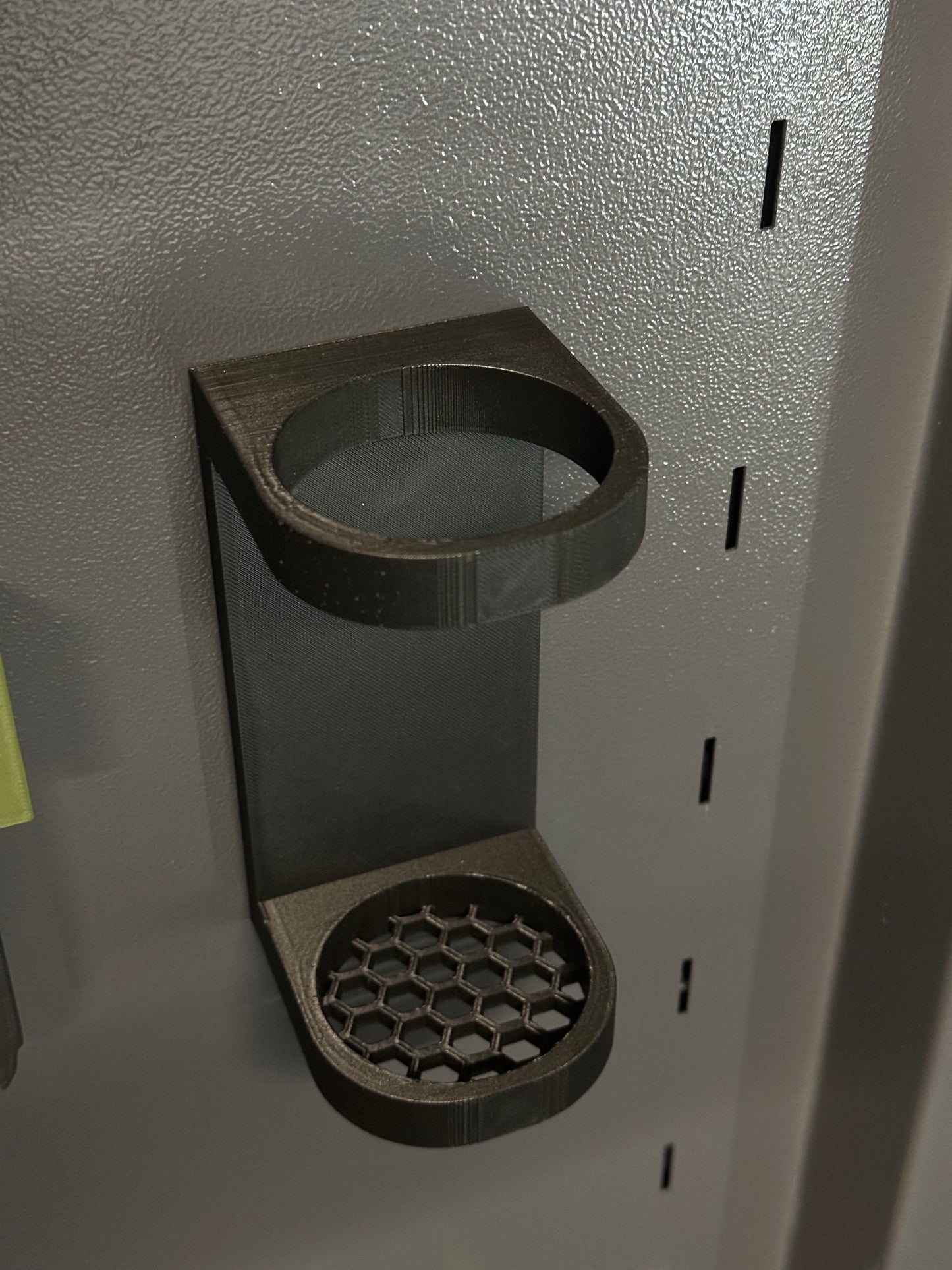 magnetischer Schalldämpferhalter